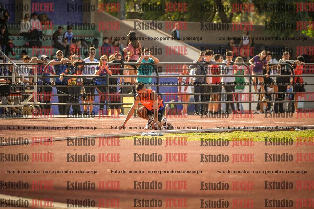 Fotos de los 400 m llanos de varones