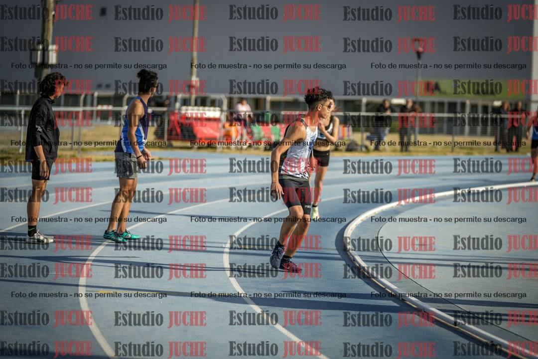 Fotos de las Postas 8x200 m mixta