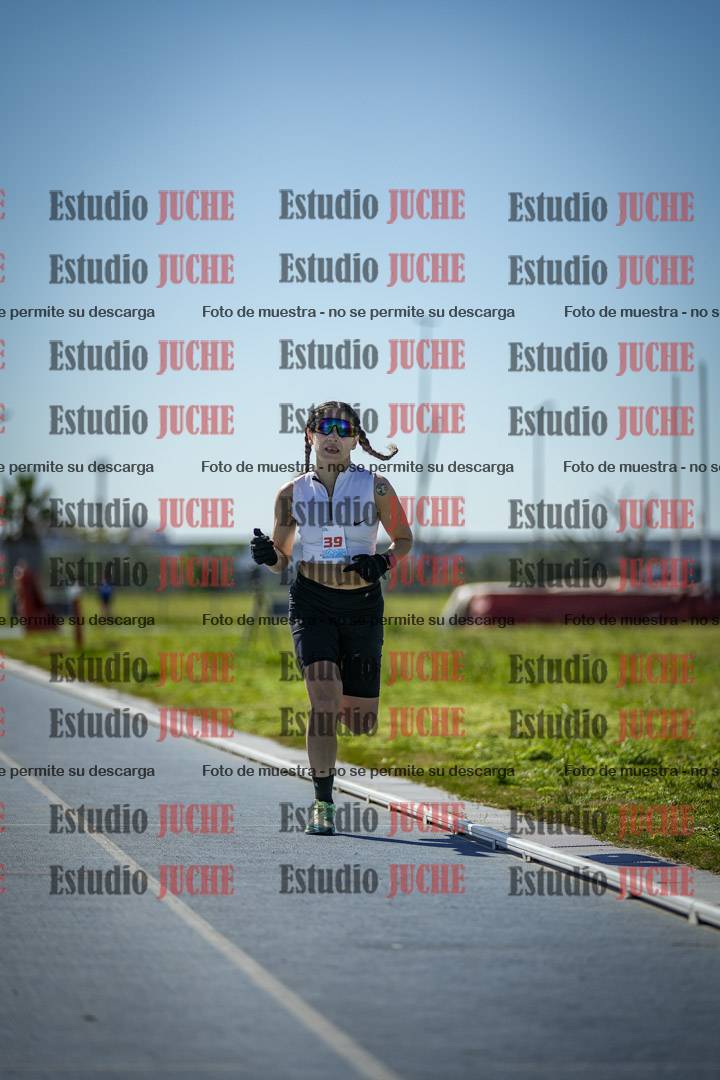 Fotos de los 5000 m llanos de mujeres y varones