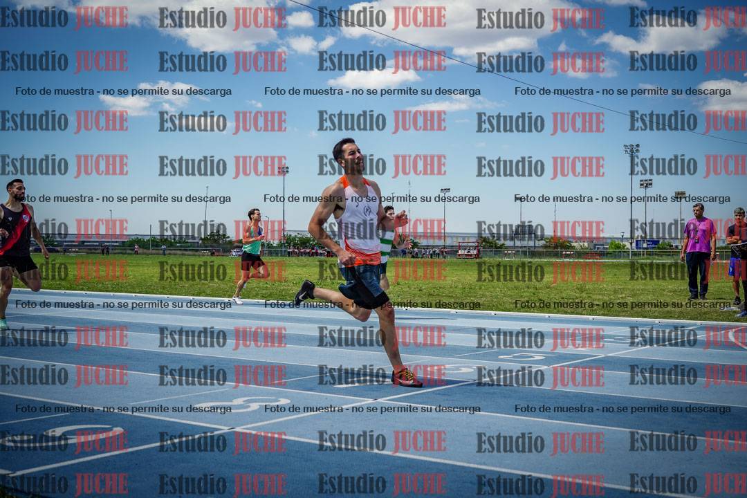 Fotos de los 400 m llanos de varones
