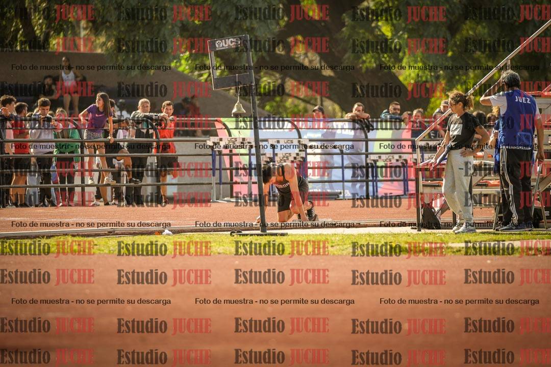 Fotos de los 400 m llanos de varones