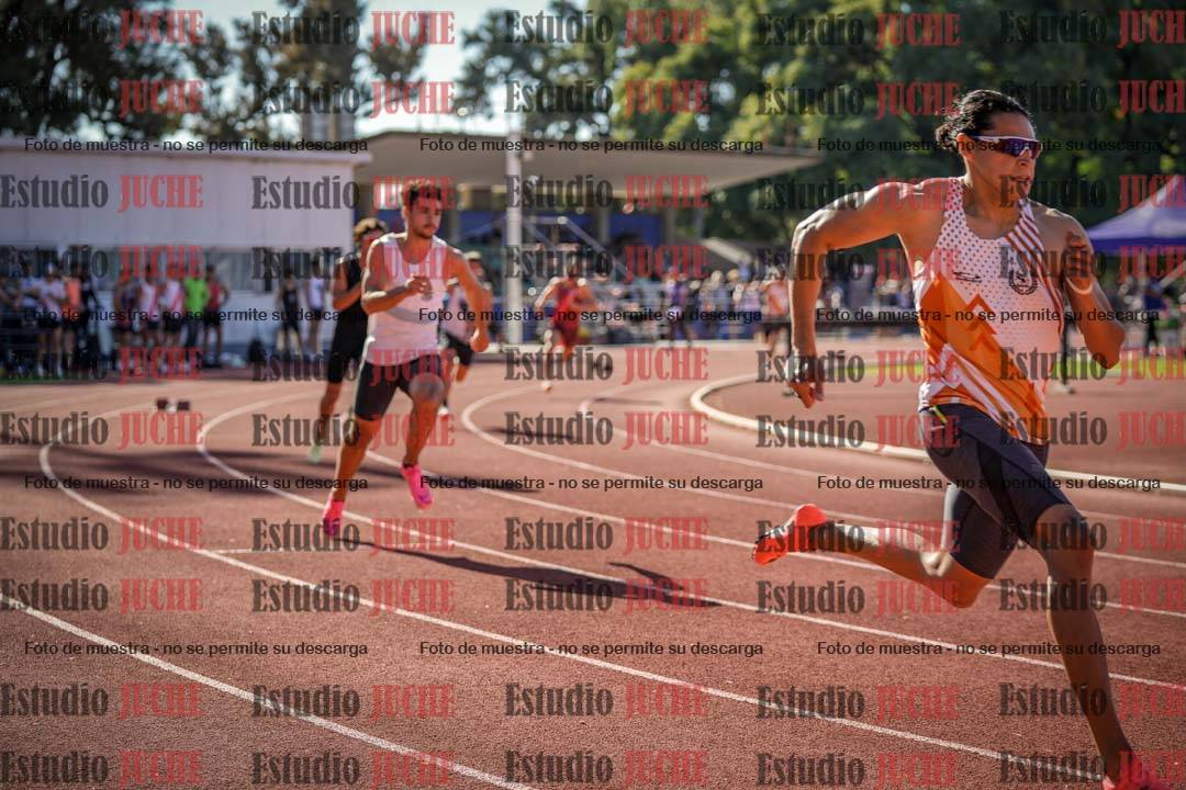 Fotos de los 400 m llanos de varones