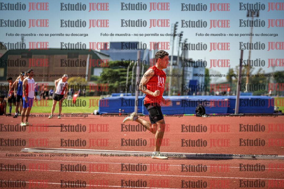 Fotos de los 400 m llanos de varones