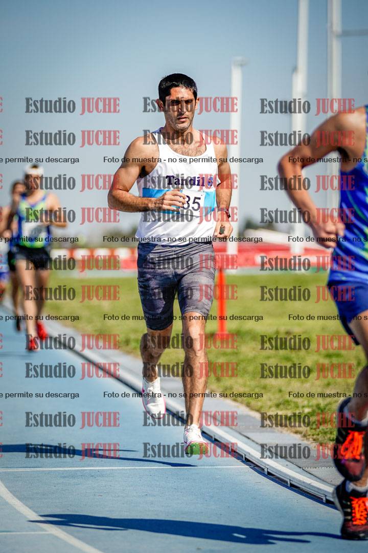 Fotos de los 3000 m llanos de varones