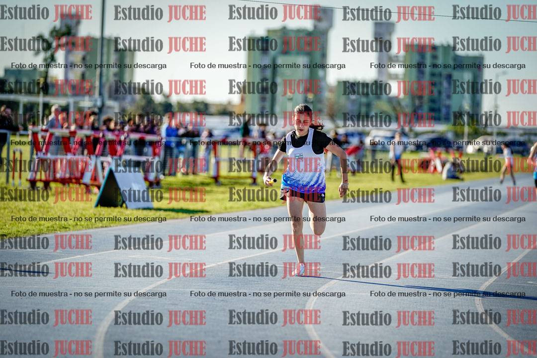 Fotos de las postas 5x80 m de mujeres