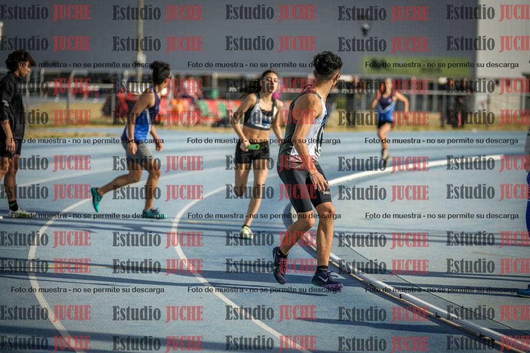 Fotos de las Postas 8x200 m mixta
