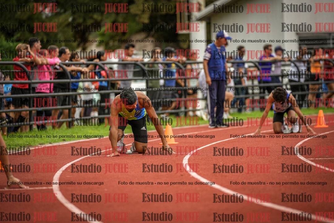 Fotos de los 400 m llanos de varones