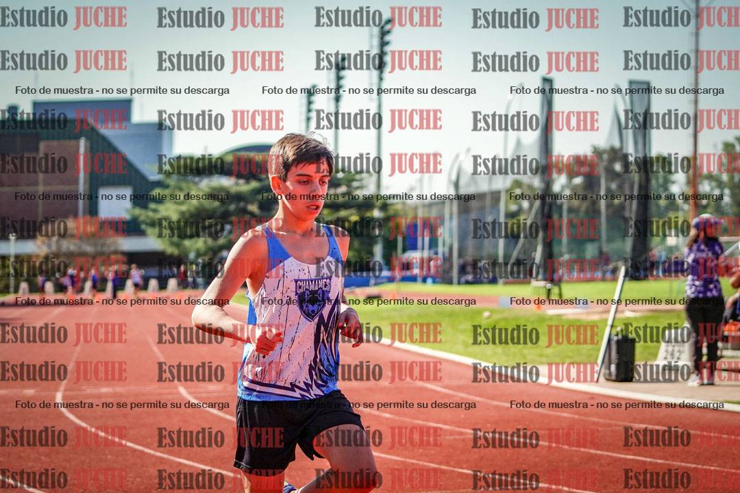 Fotos de los 80 m de varones