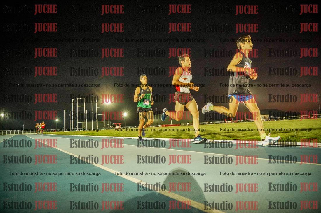 Fotos de los 3000 m llanos de varones