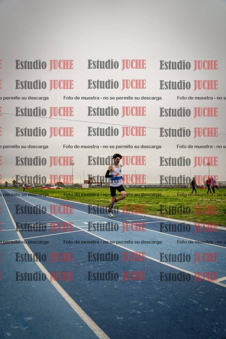 Fotos de los 800 m llanos de varones - heptatlón y hexatlón