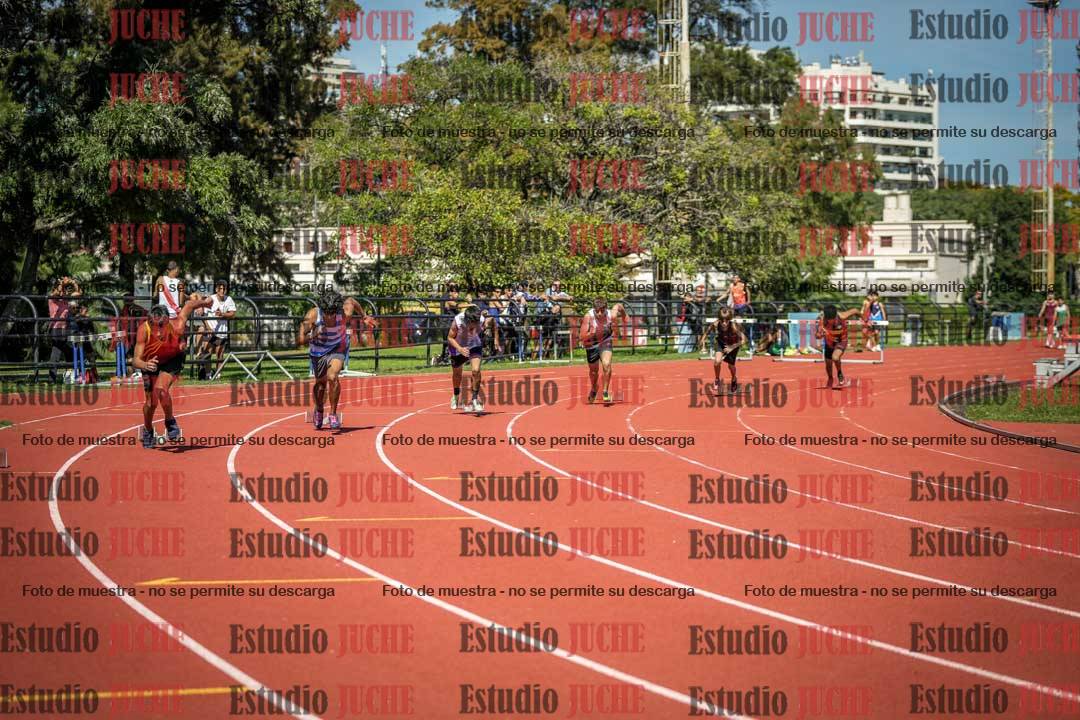 Fotos de los 200 m llanos de varones