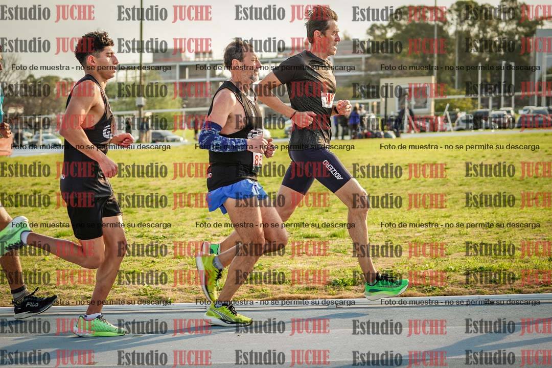 Fotos de los 3000 m llanos de varones