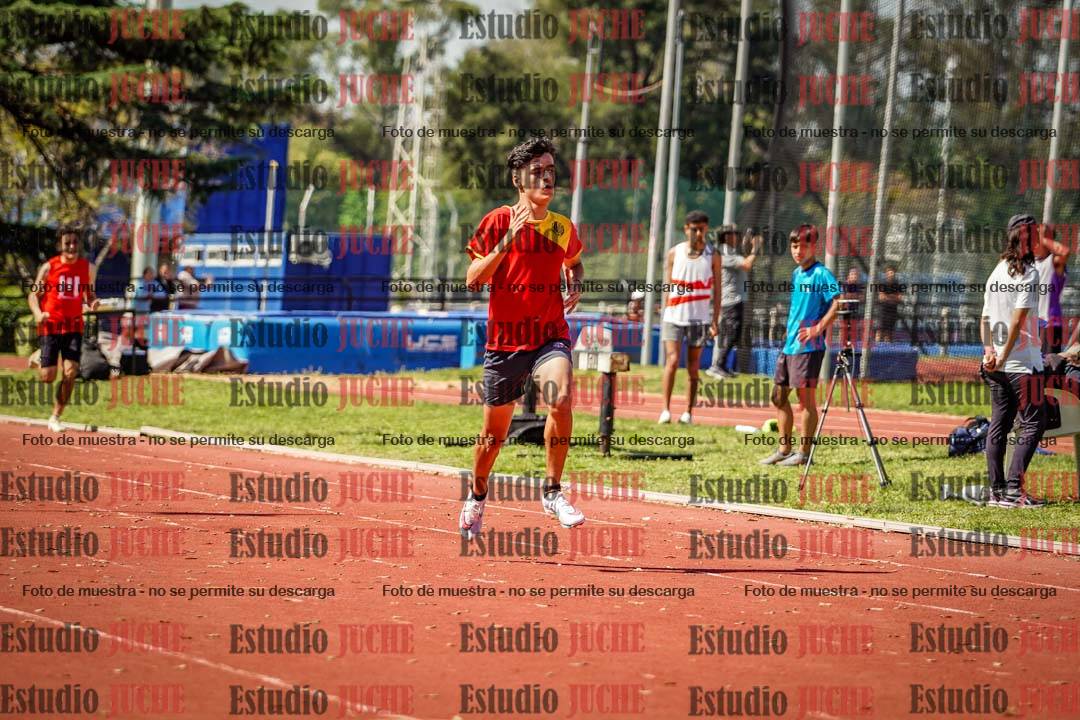 Fotos de los 400 m llanos de varones