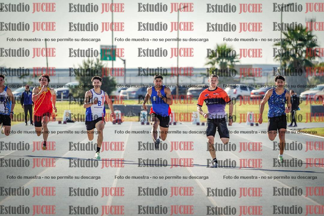 Fotos de los 100 m llanos de varones - FINAL