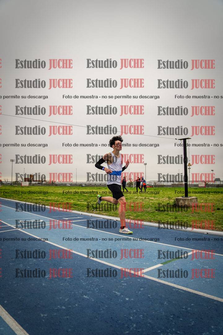 Fotos de los 800 m llanos de varones - heptatlón y hexatlón