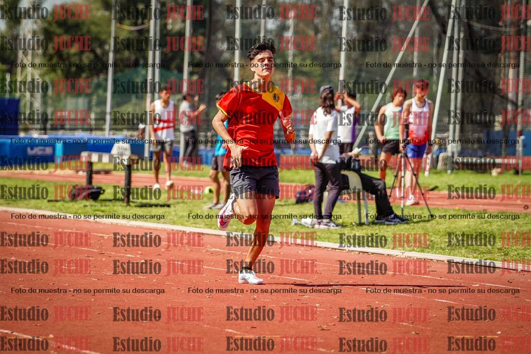 Fotos de los 400 m llanos de varones