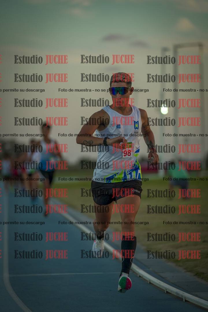 Fotos de los 3000 m llanos de varones