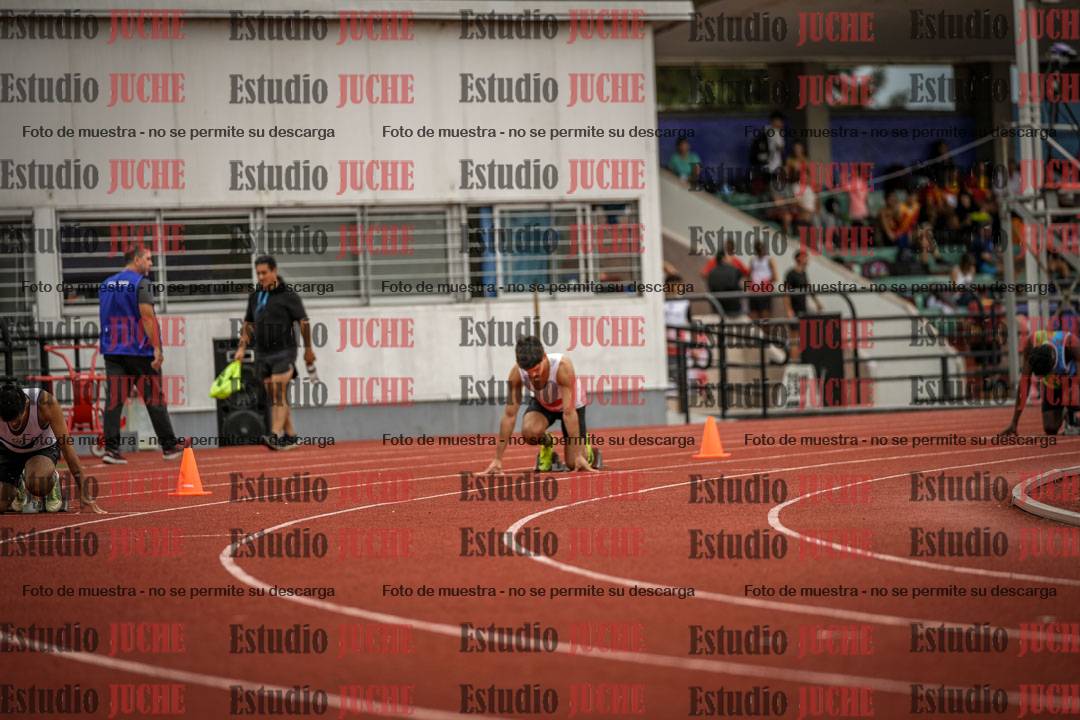 Fotos de los 400 m llanos de varones