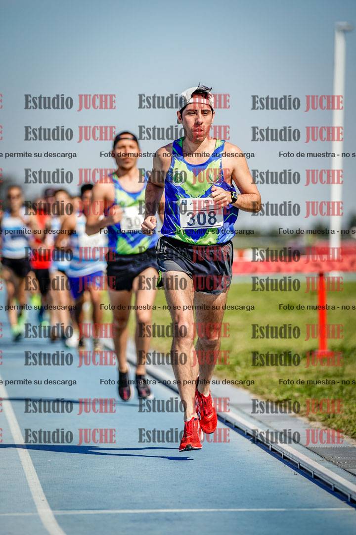 Fotos de los 3000 m llanos de varones