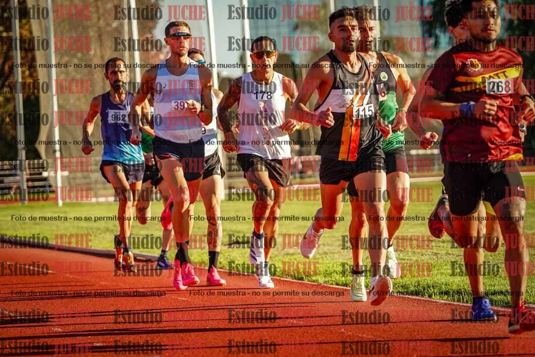 Fotos de los 3000 m llanos de varones