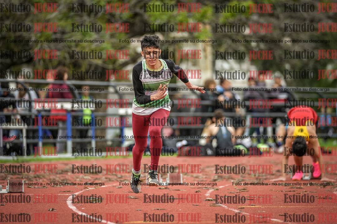 Fotos de los 200 m llanos de varones