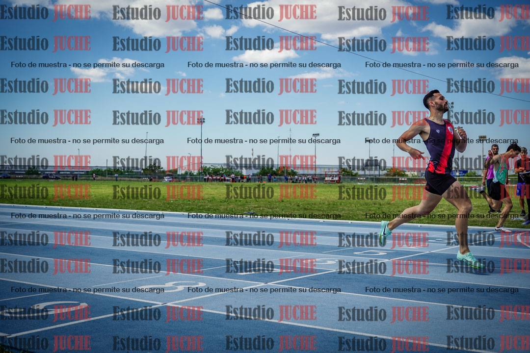 Fotos de los 400 m llanos de varones