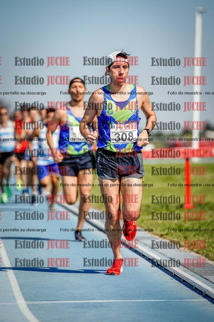 Fotos de los 3000 m llanos de varones