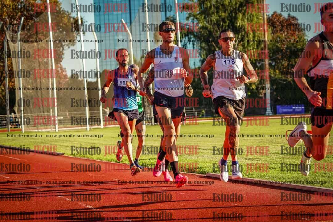 Fotos de los 3000 m llanos de varones