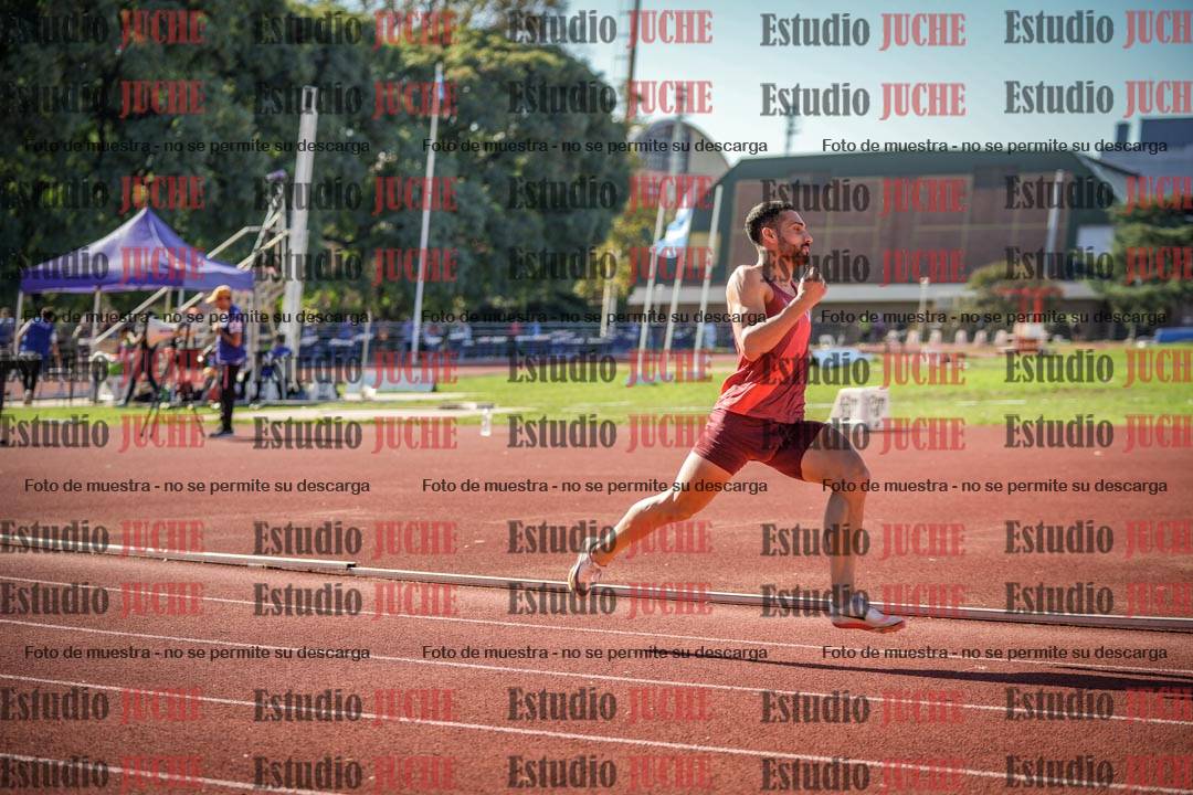 Fotos de los 400 m llanos de varones