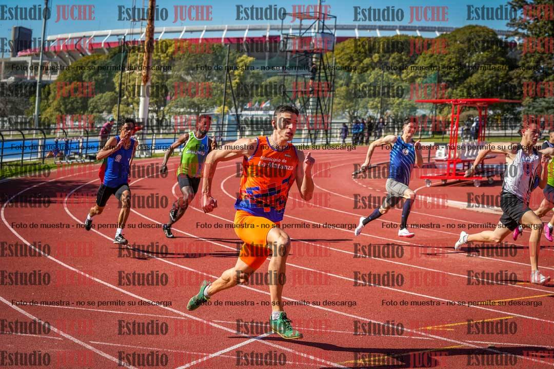 Fotos de los 200 m llanos de varones