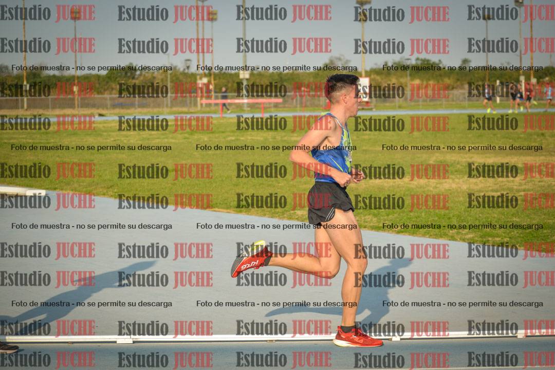 Fotos de los 3000 m llanos de varones