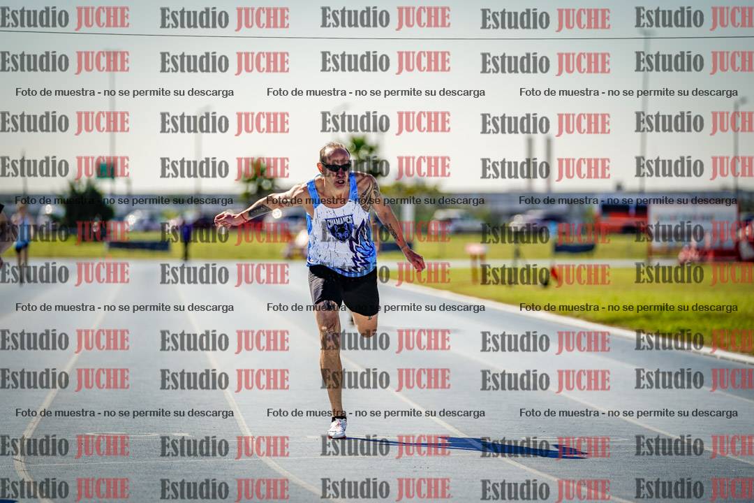 Fotos de los 400 m llanos de varones