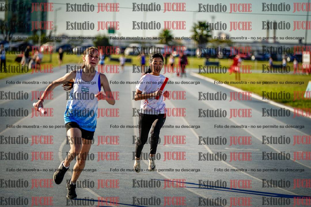 Fotos de las postas 5x80 m de mujeres