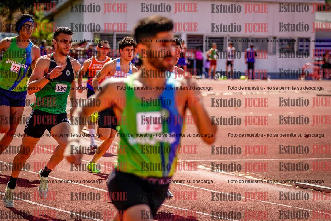 Fotos de los 800 m llanos de varones