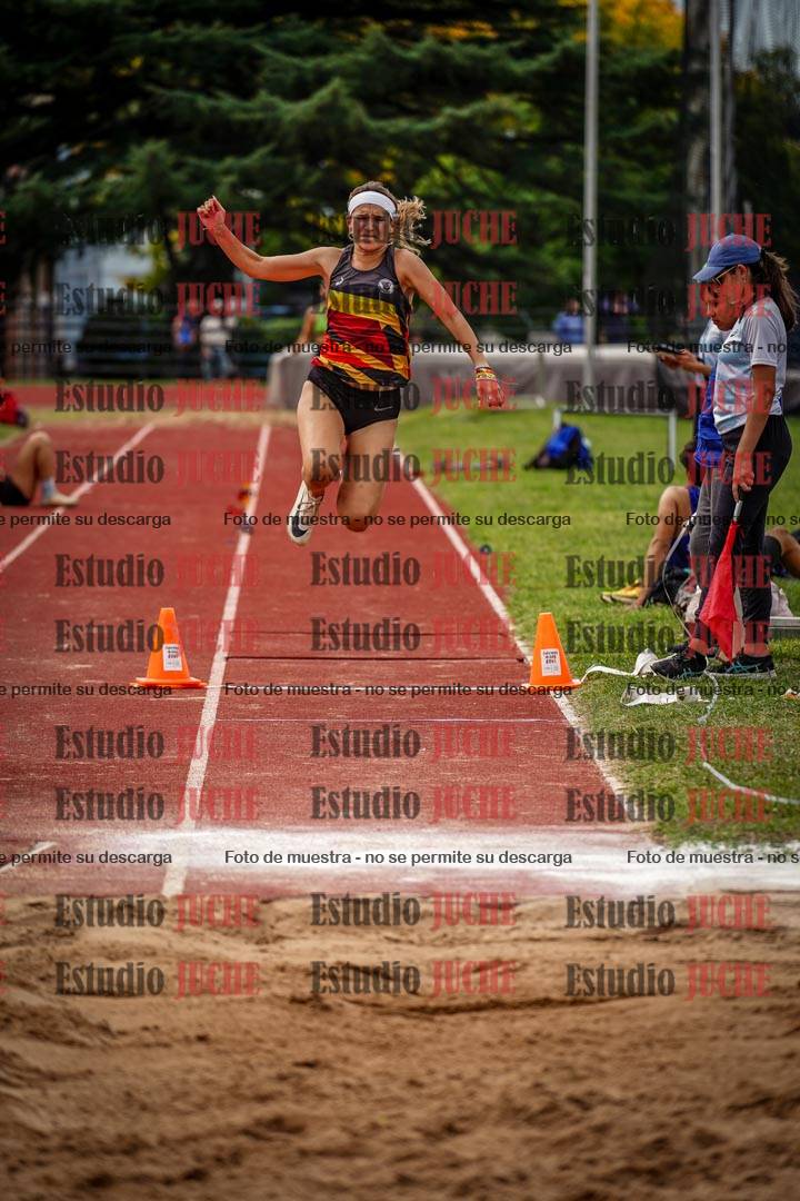 Fotos del salto triple de mujeres y varones