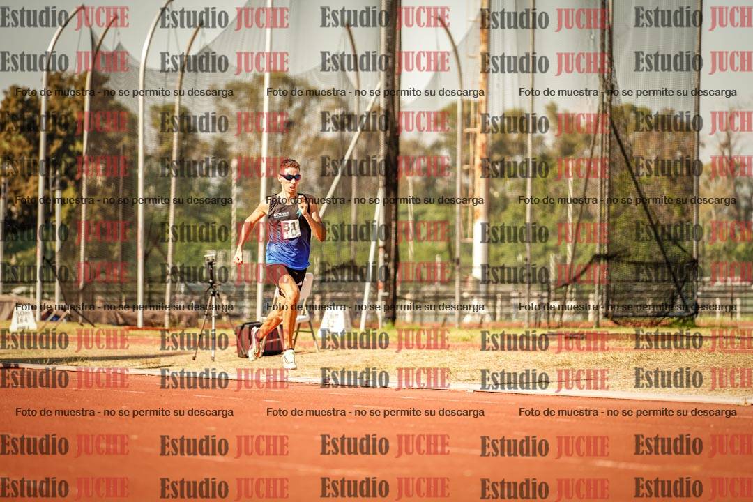 Fotos de los 800 m llanos de varones