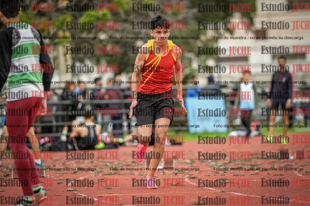 Fotos de los 200 m llanos de varones