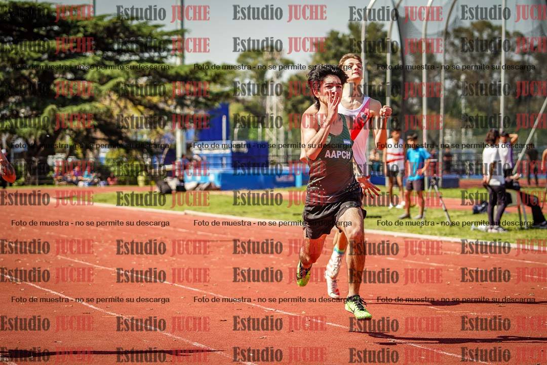 Fotos de los 400 m llanos de varones
