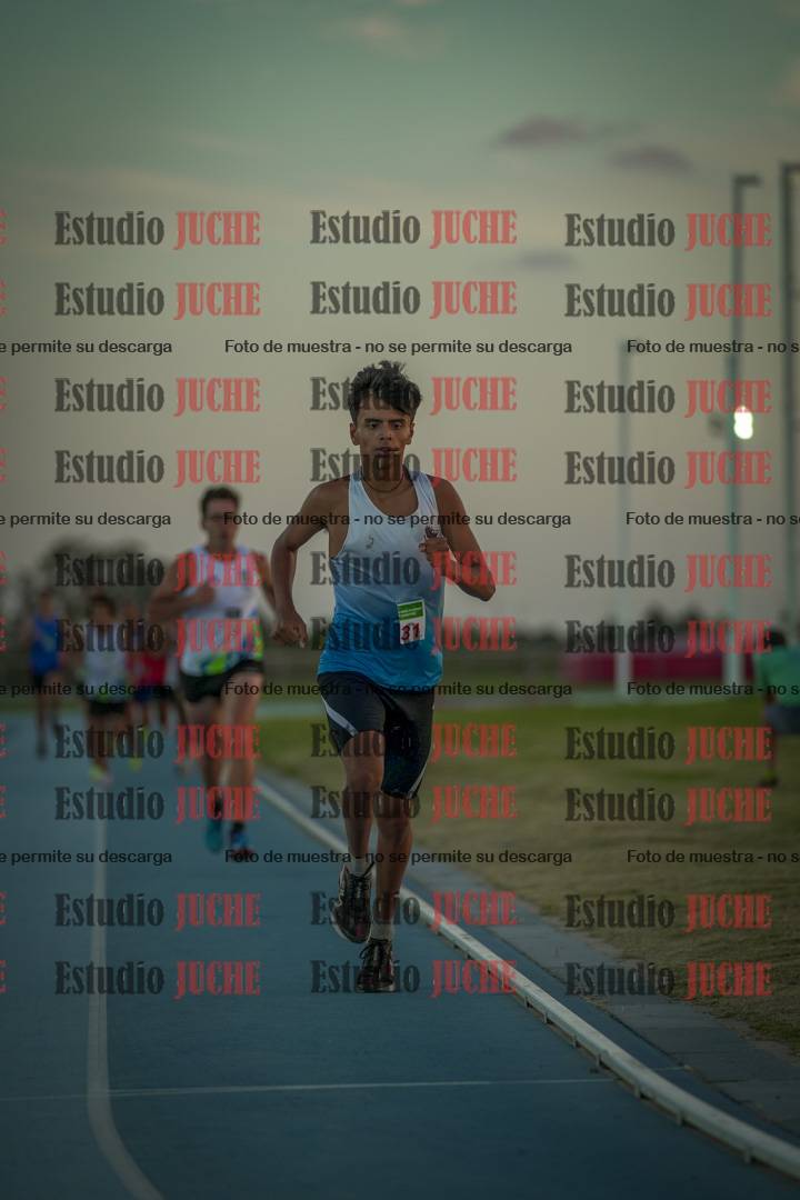 Fotos de los 3000 m llanos de varones