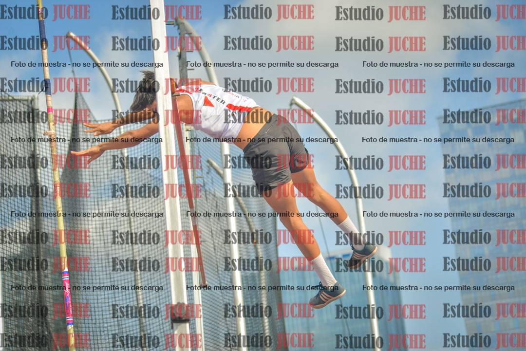Fotos del salto con garrocha de varones - decatlón 8