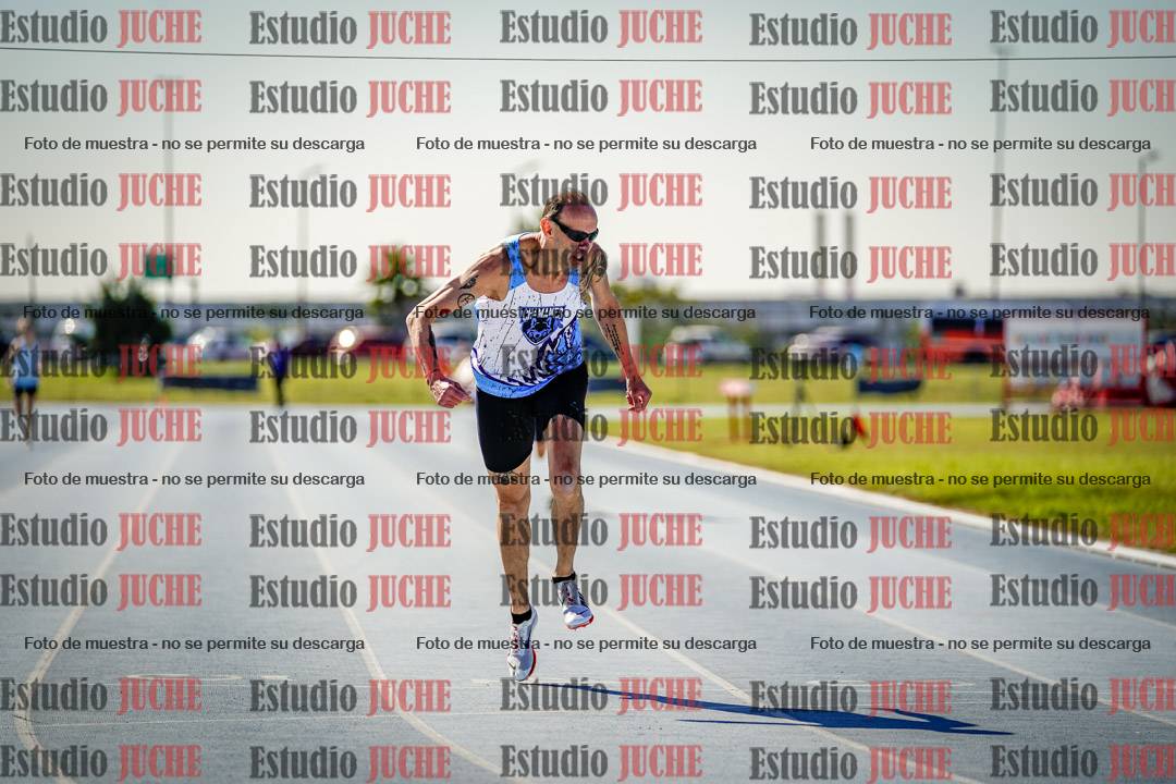 Fotos de los 400 m llanos de varones