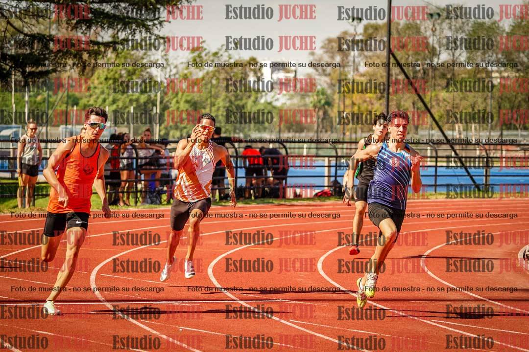 Fotos de los 400 m llanos de varones