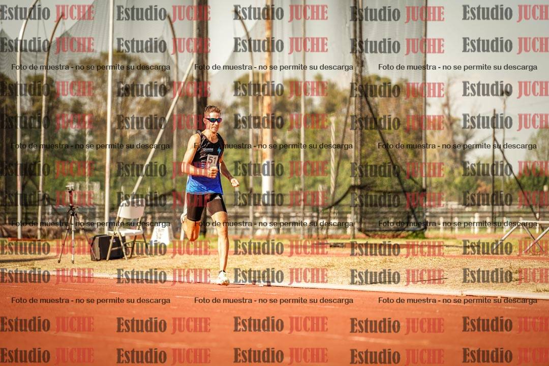 Fotos de los 800 m llanos de varones