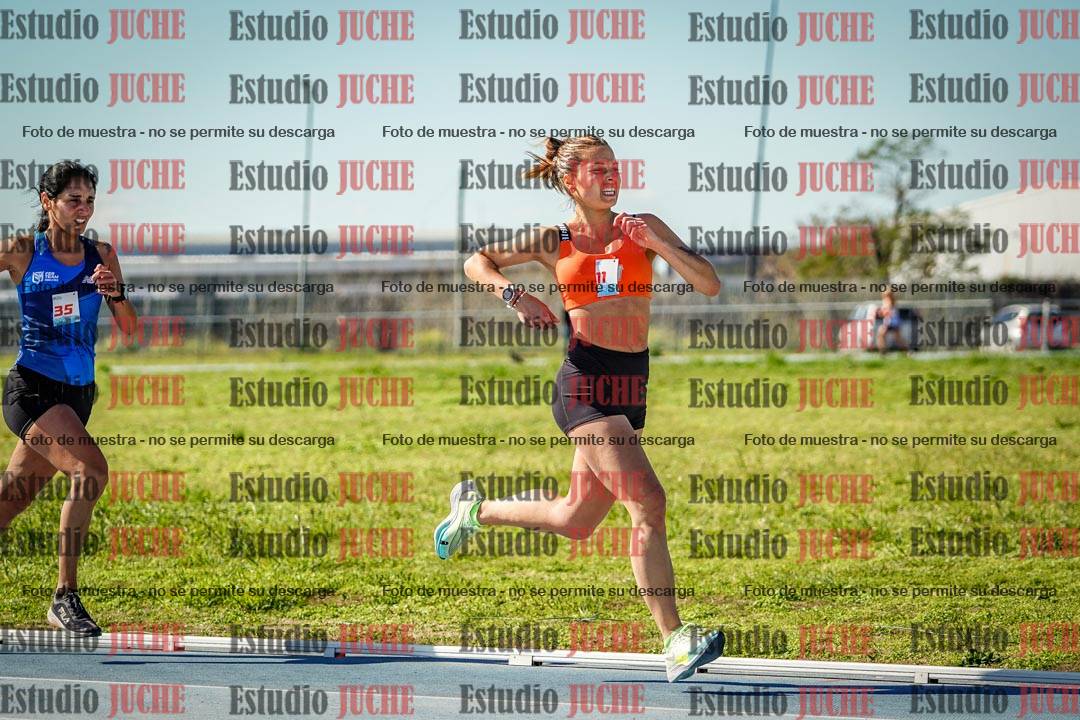 Fotos de los 5000 m llanos de mujeres y varones