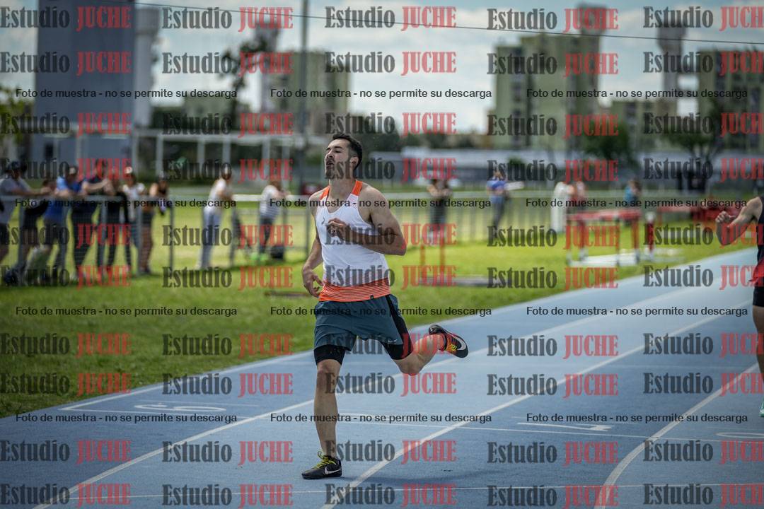 Fotos de los 400 m llanos de varones