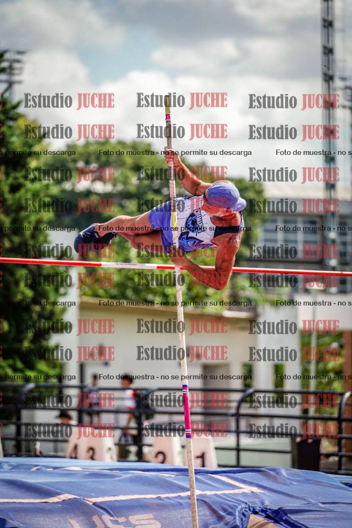 Fotos del salto con garrocha de varones - decatlón 8
