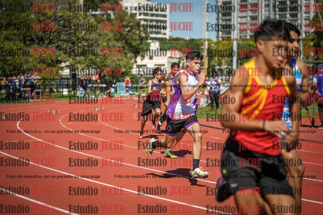 Fotos de los 200 m llanos de varones