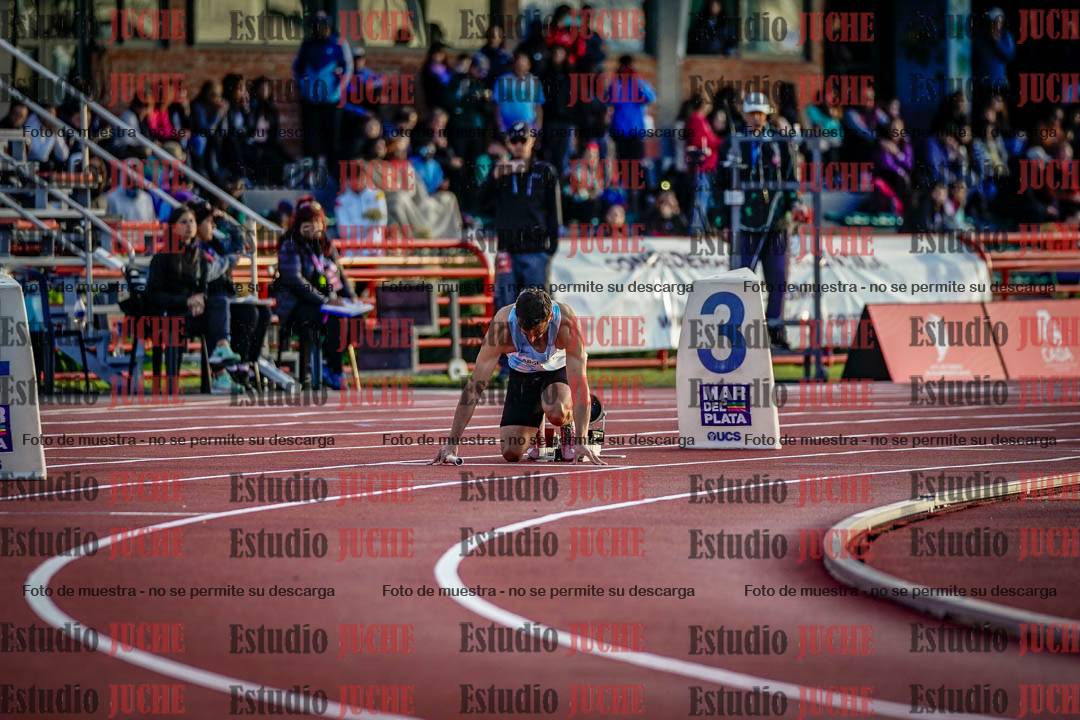 Fotos de las postas 4x100 m de varones - serie 1