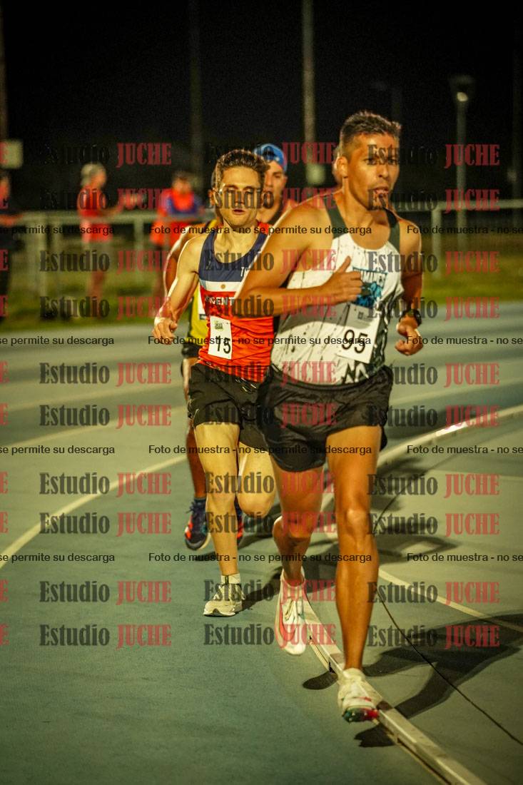 Fotos de los 3000 m llanos de varones