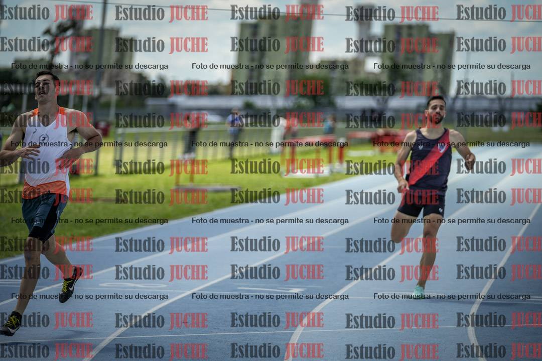 Fotos de los 400 m llanos de varones